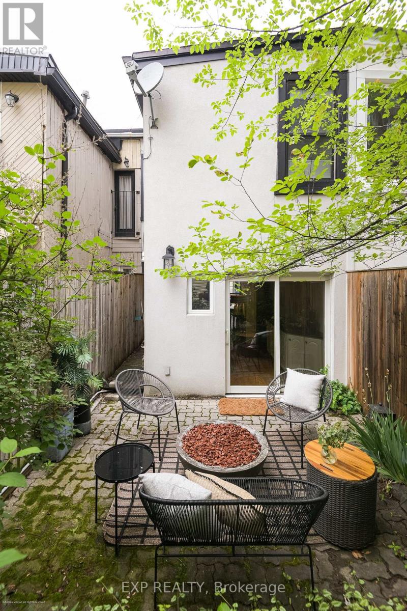 29 BELMONT STREET - 33