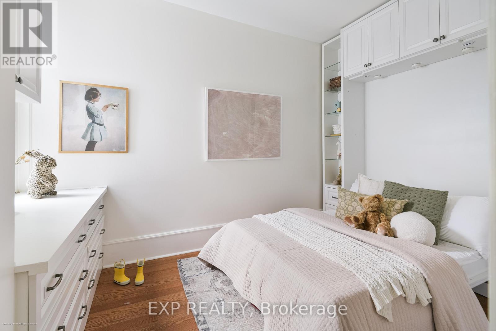 29 BELMONT STREET - 26
