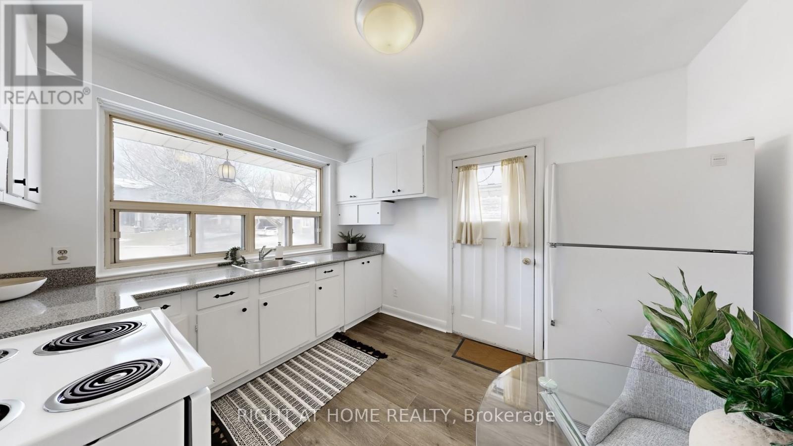 33 SANDERLING PLACE - 18
