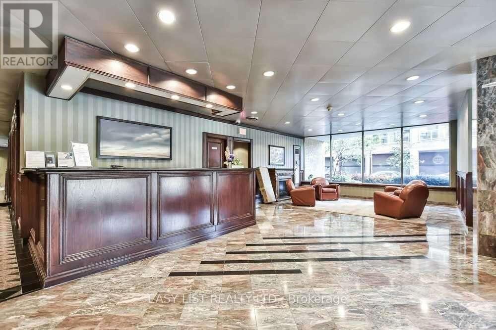 #1916 1055 BAY STREET - Image 9