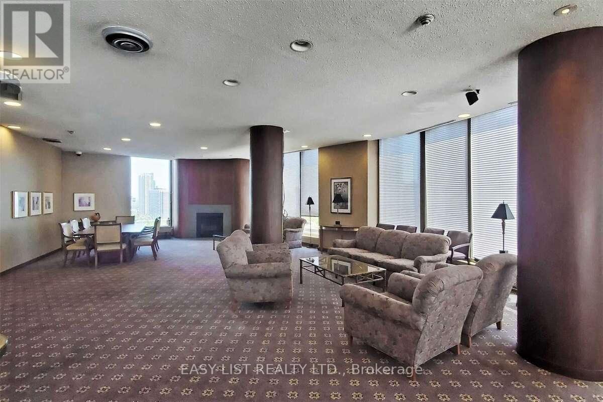 #1916 1055 BAY STREET - 16
