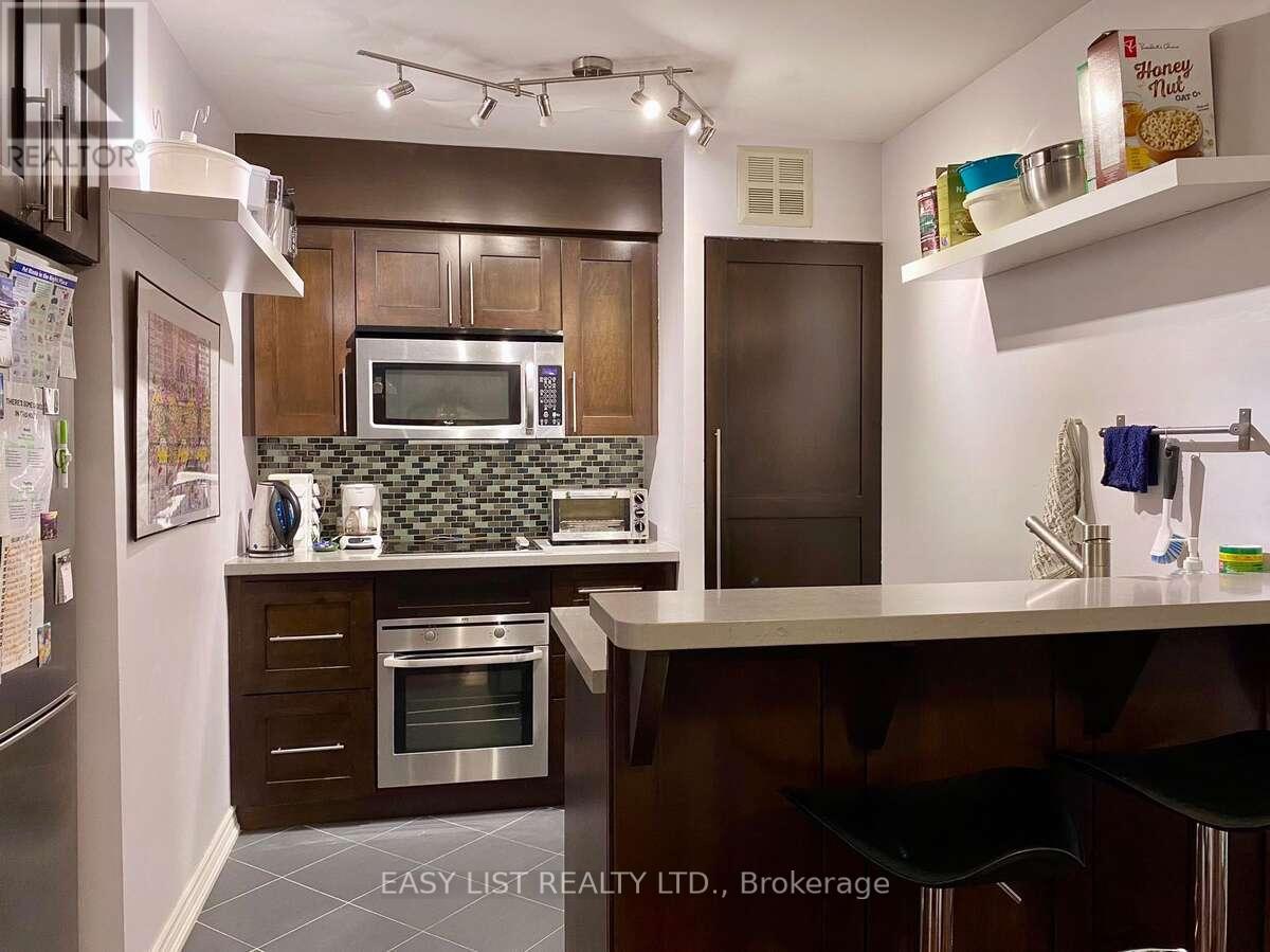 #1916 1055 BAY STREET - 5