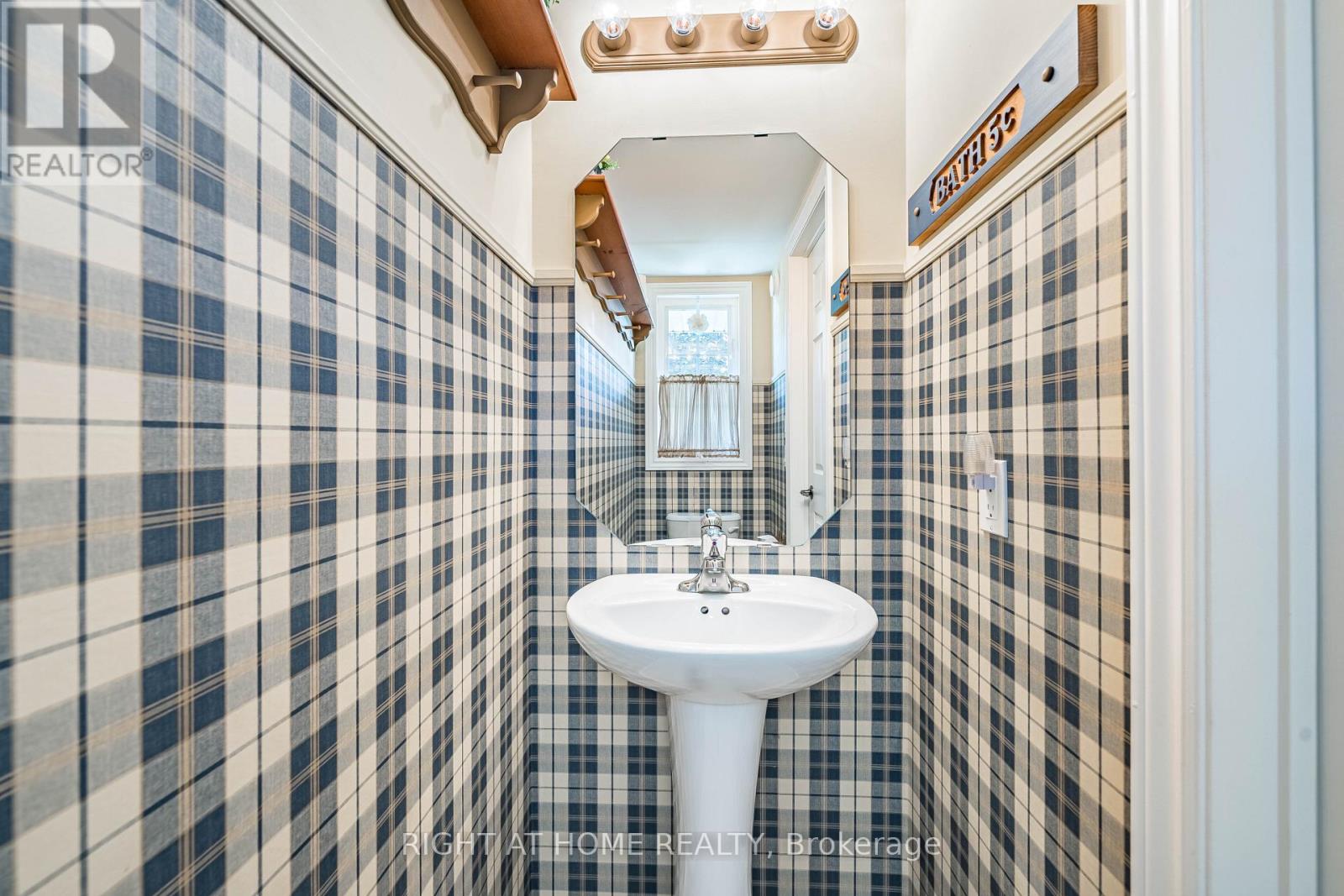 1352 WADEBRIDGE CRESCENT - 16