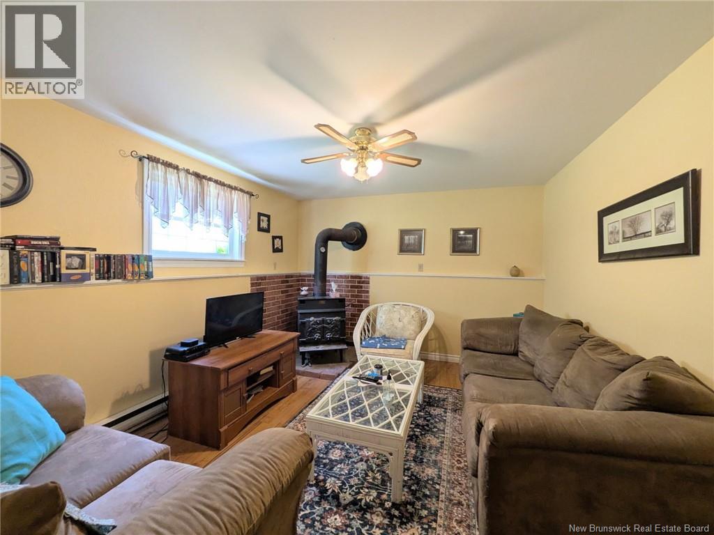 8 Fenton Street - 29