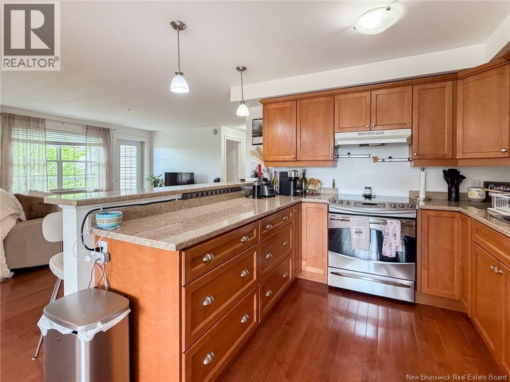 #301 700 Cliffe Street - 19