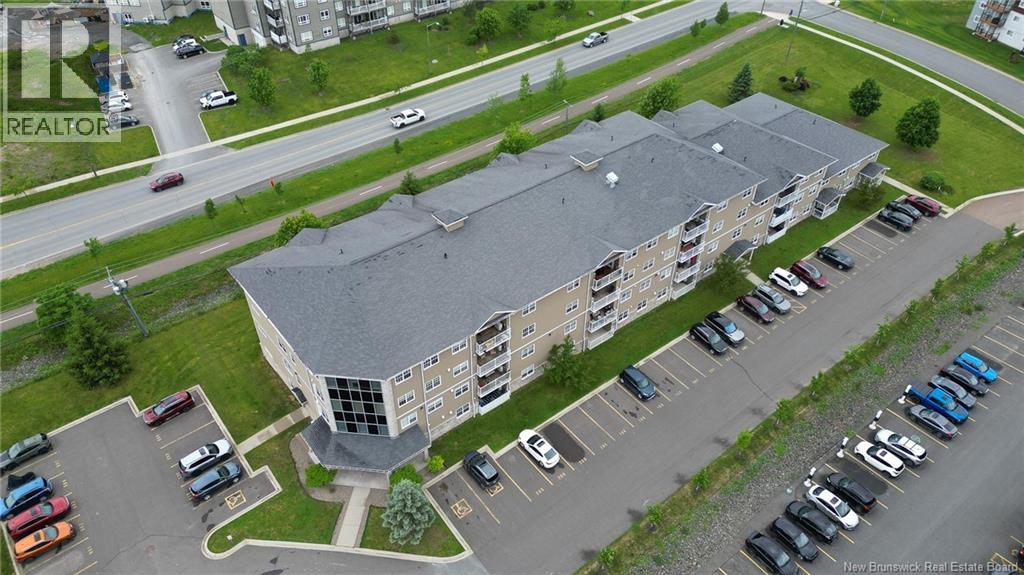 #301 700 Cliffe Street - Image 3