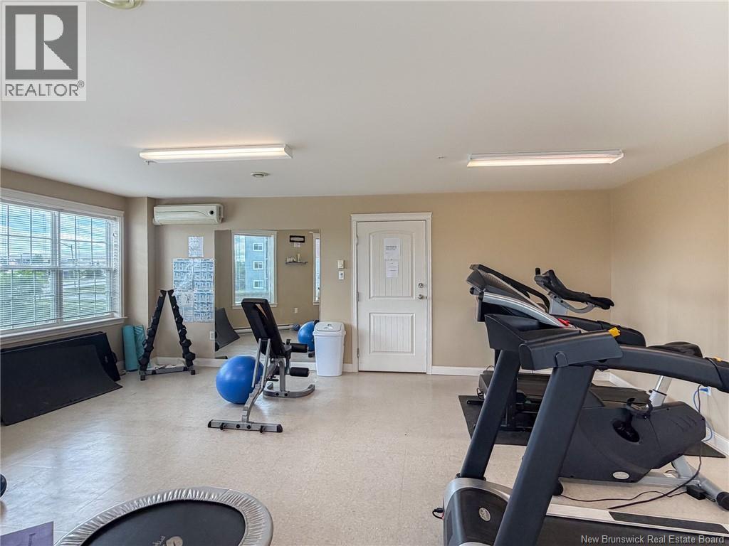 #301 700 Cliffe Street - Image 32