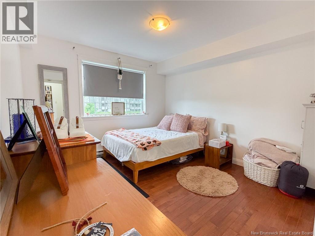 #301 700 Cliffe Street - Image 5