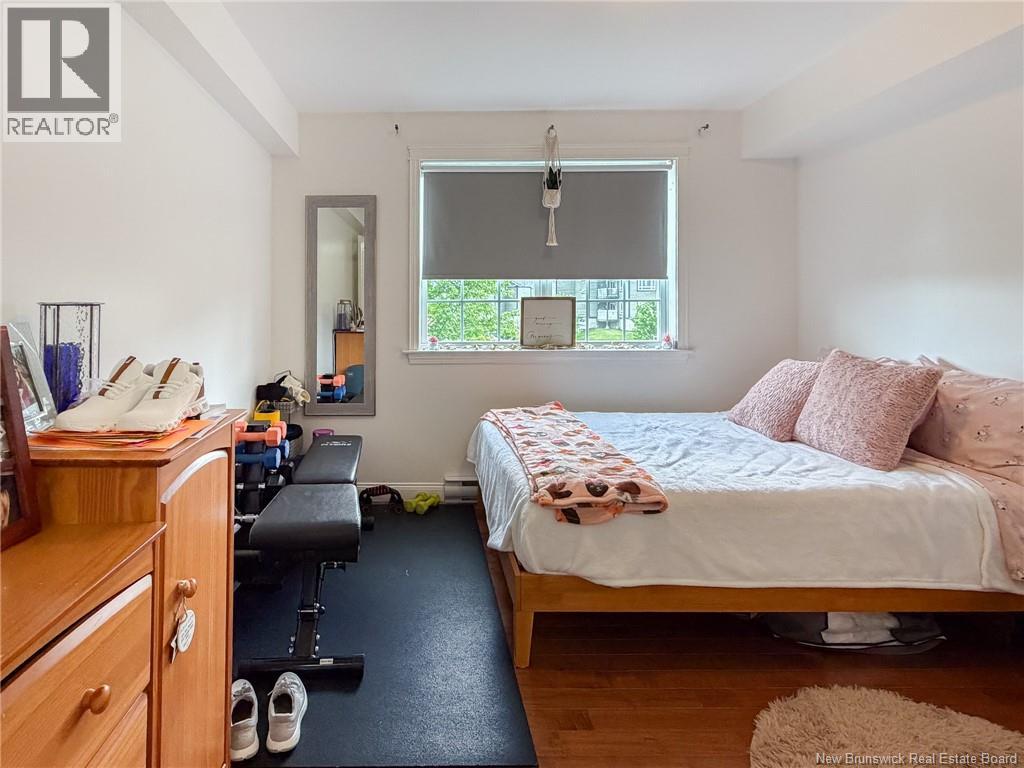 #301 700 Cliffe Street - Image 6