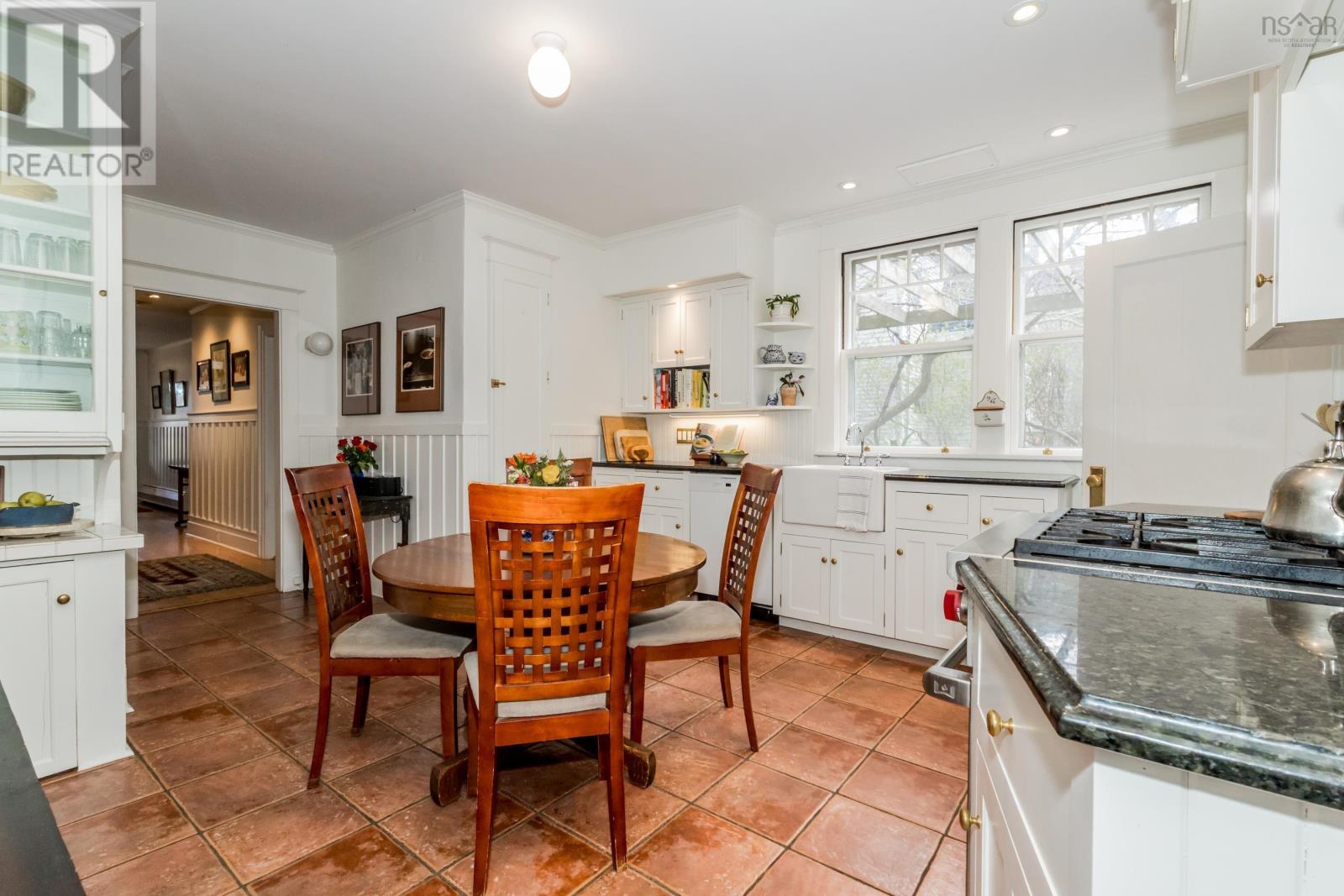 12 Linden Avenue - 11