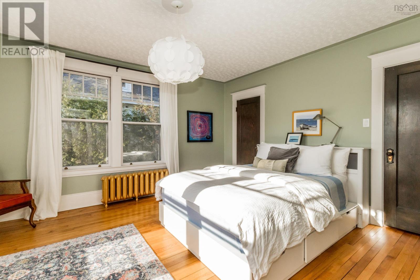 12 Linden Avenue - 32