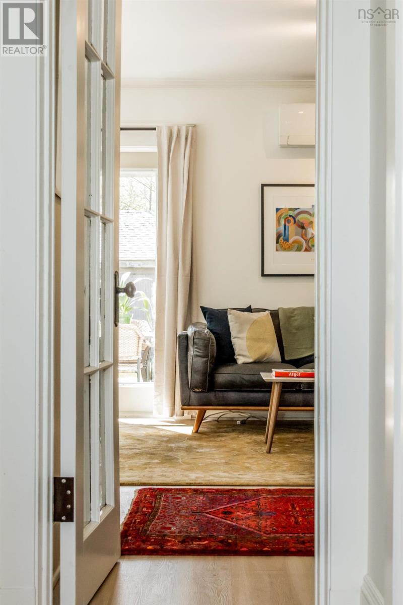 12 Linden Avenue - 18