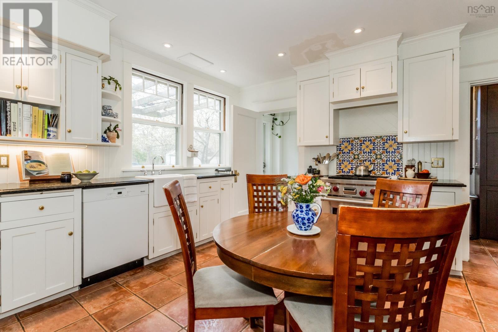 12 Linden Avenue - 9