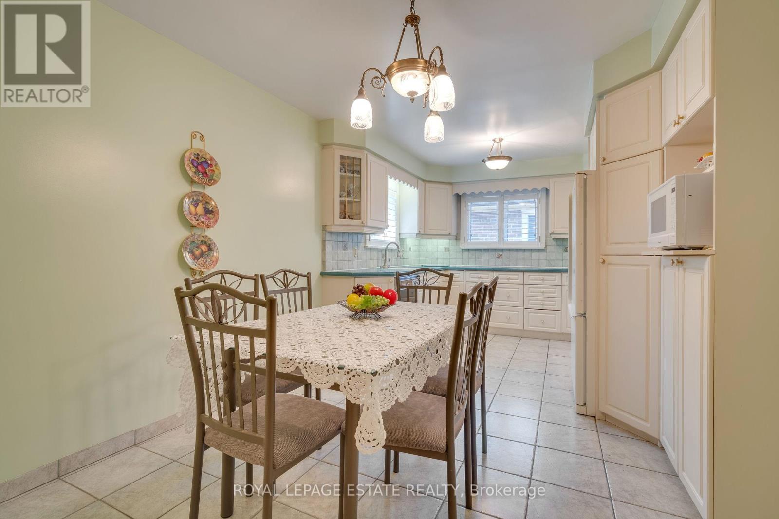 17 ALTAIR AVENUE - 9