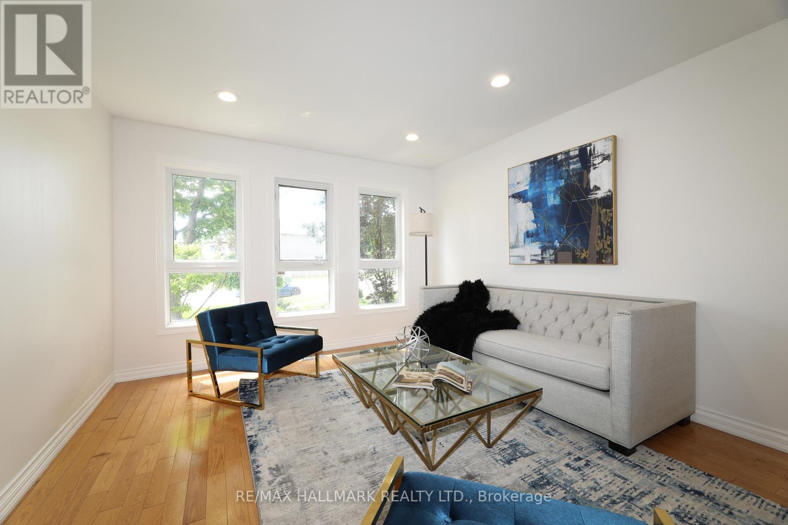 58 PICKETT CRESCENT - 11