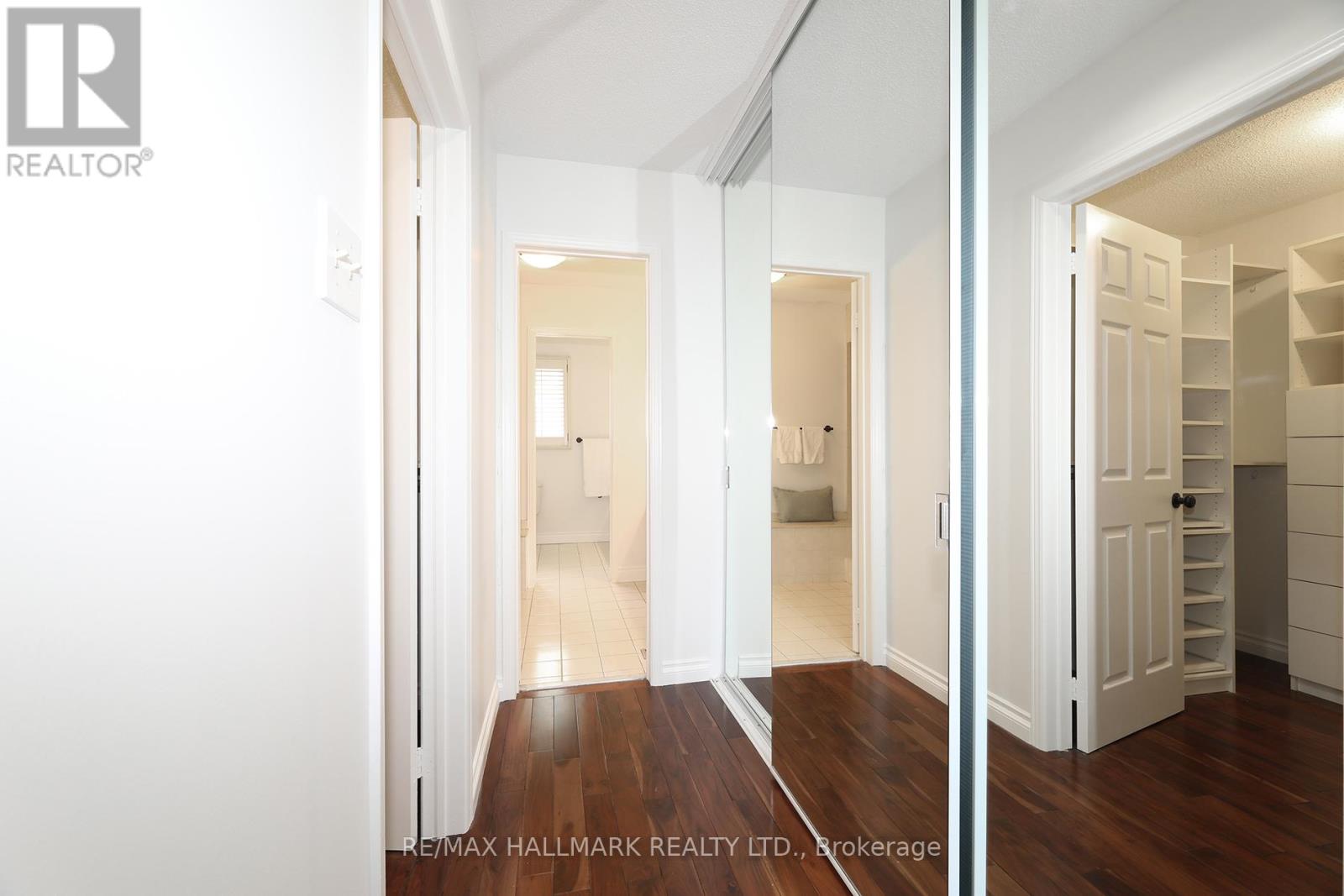 58 PICKETT CRESCENT - 27