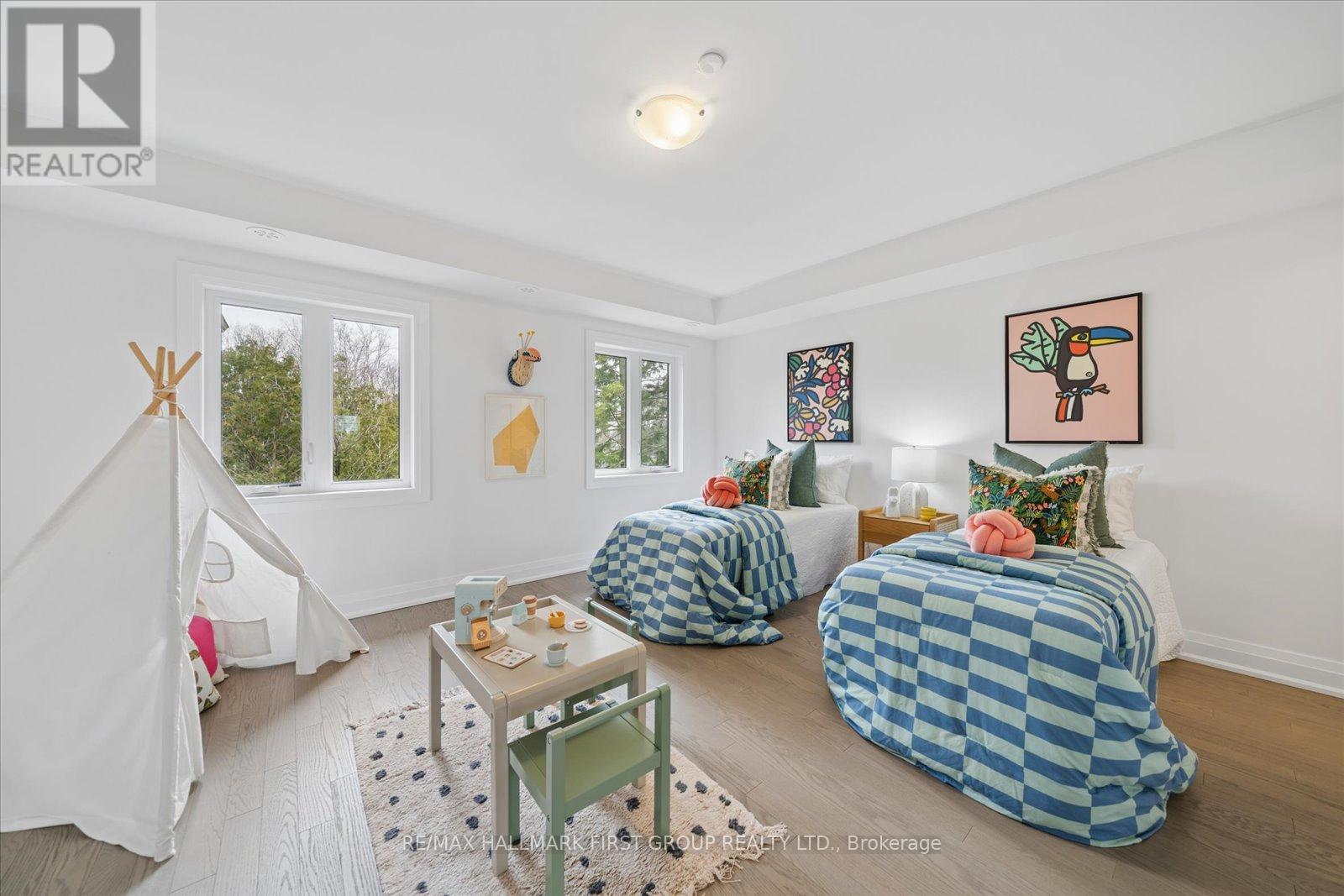 79 MARRET LANE - 11