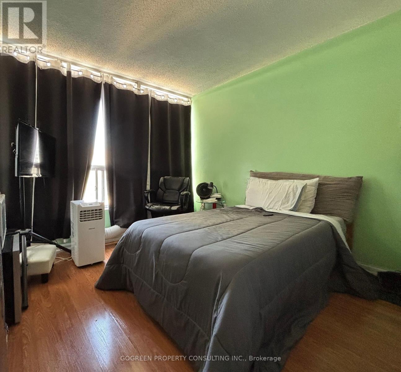 #602 3050 ELLESMERE ROAD E - 10