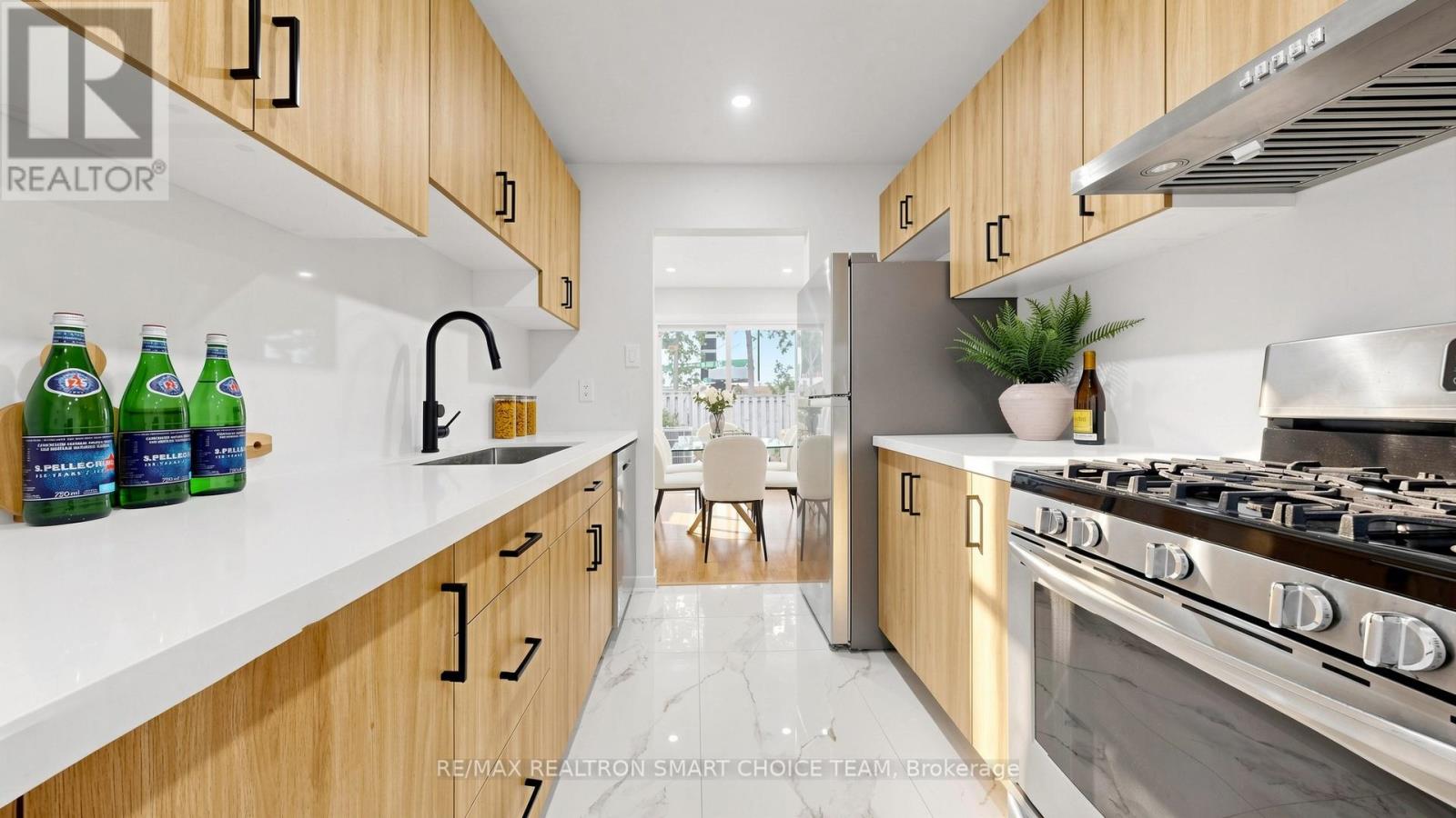 #27 40 DUNDALK DRIVE - Image 13