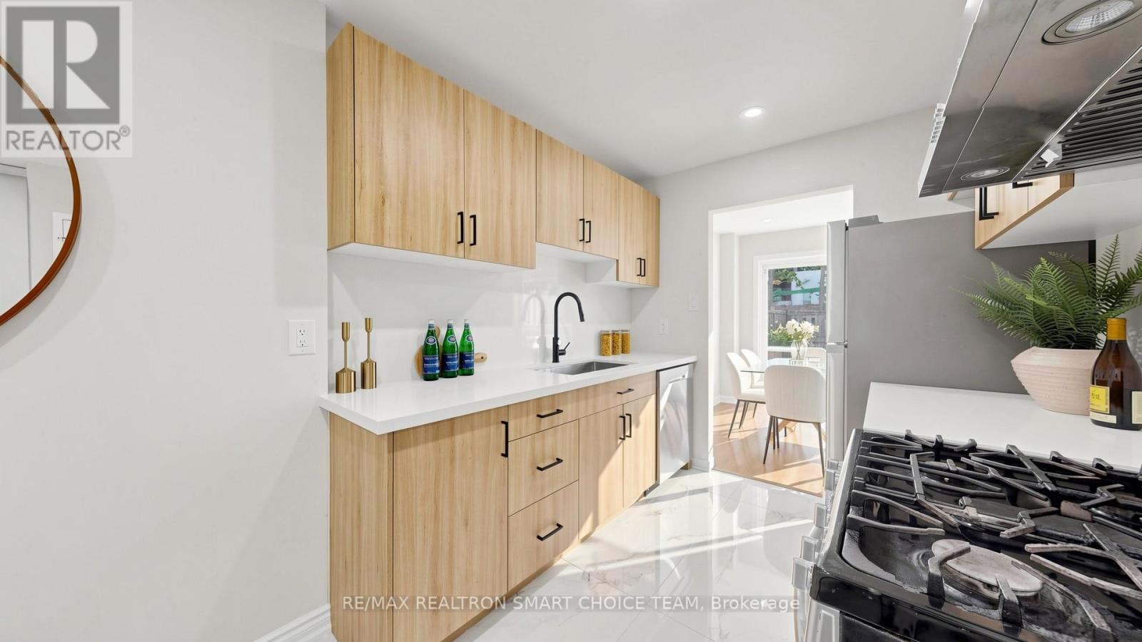 #27 40 DUNDALK DRIVE - Image 12