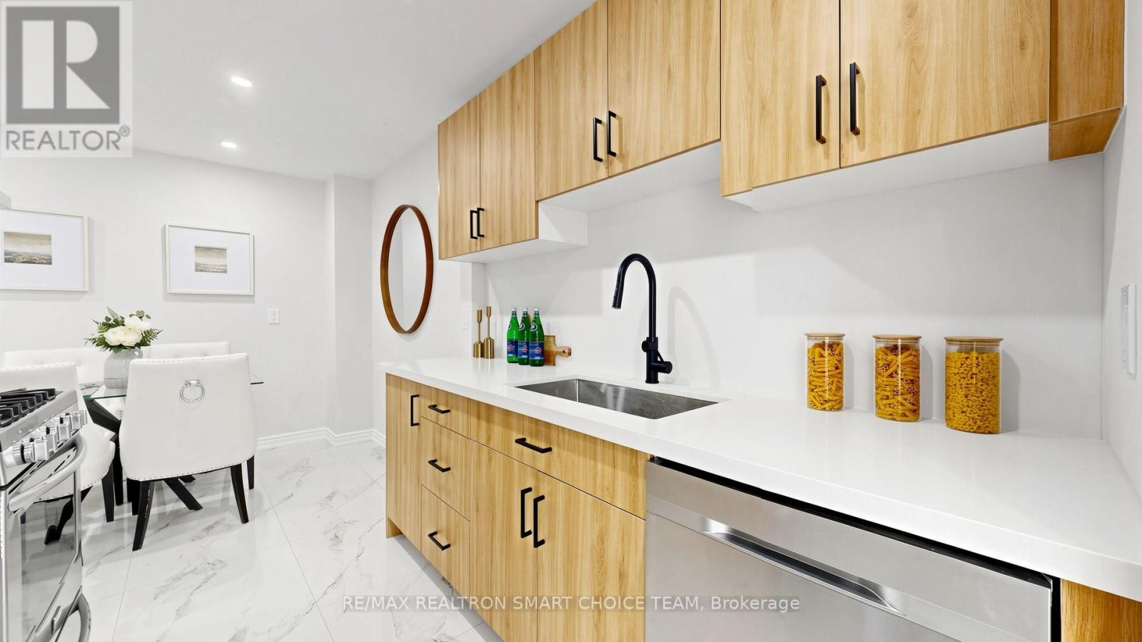 #27 40 DUNDALK DRIVE - Image 9