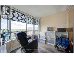 1112 - 330 Alton Towers Circle, Toronto, ON M1V5H3 Photo 7