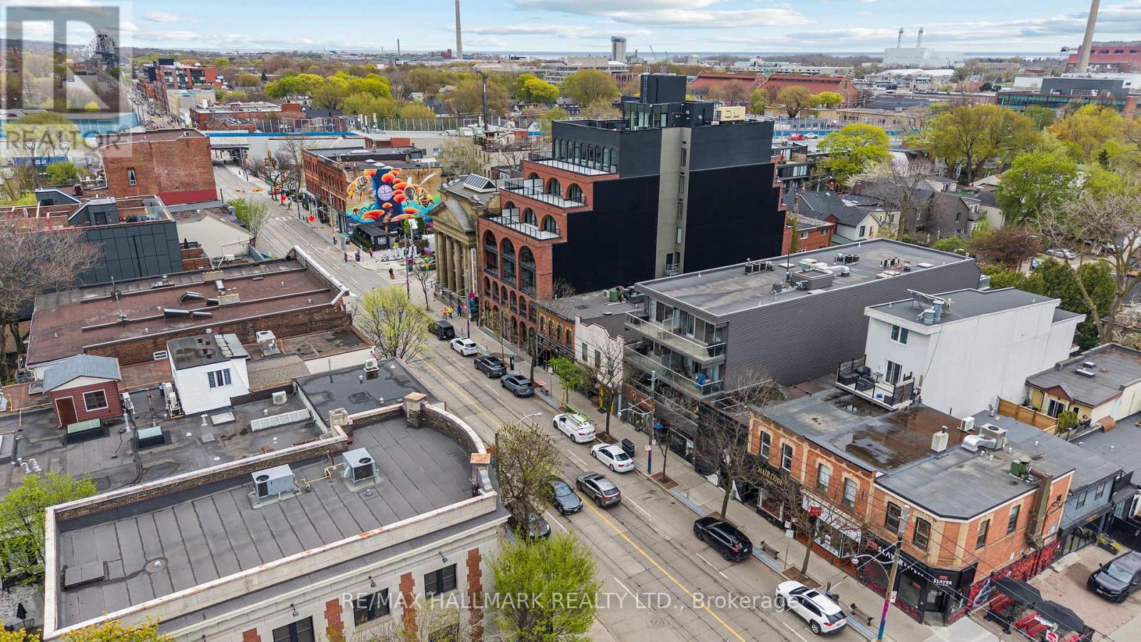 #202 747 QUEEN STREET E - 24