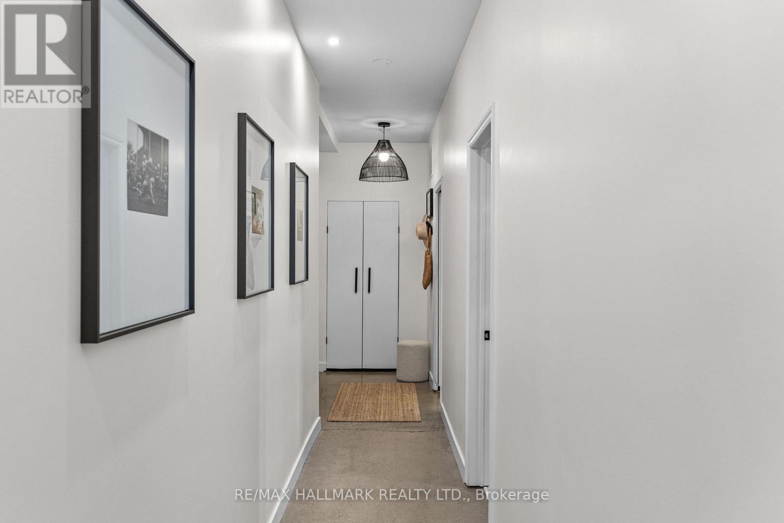 #202 747 QUEEN STREET E - 21