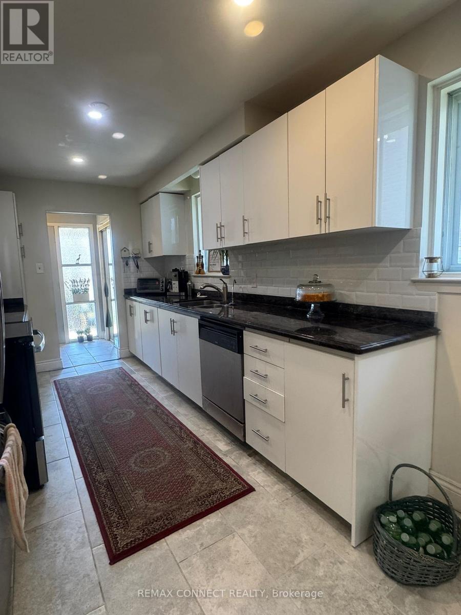 24 LALTON PLACE - 14