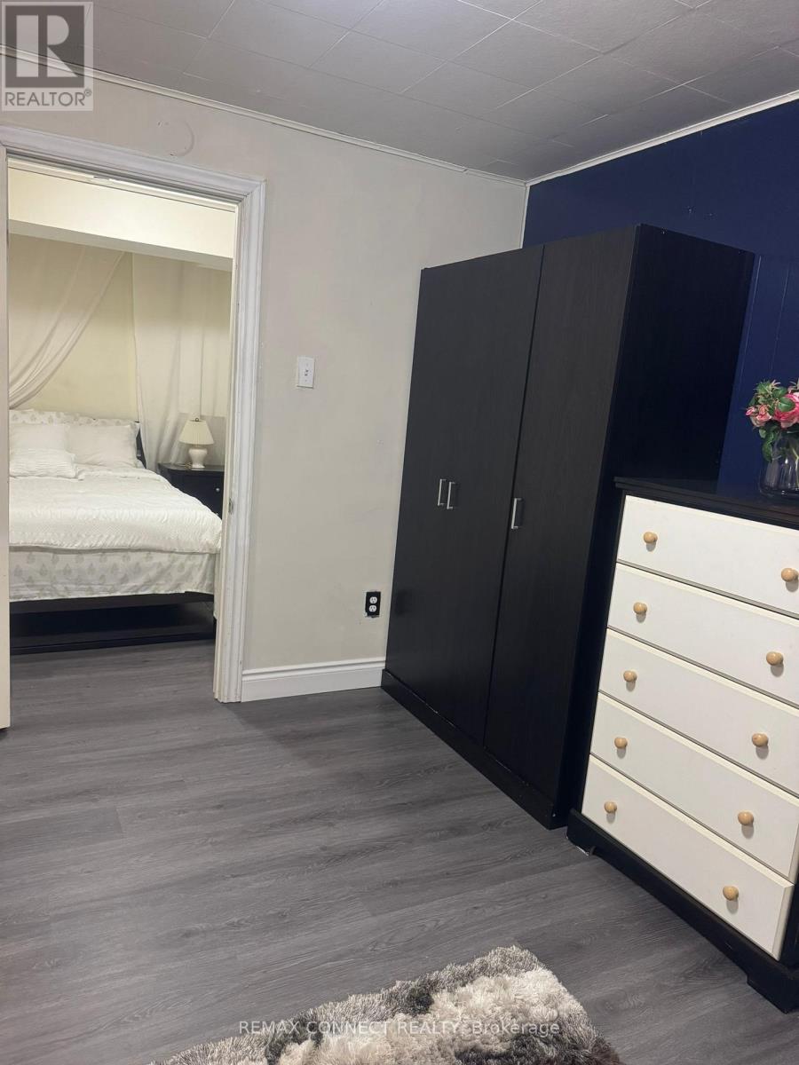24 LALTON PLACE - 42