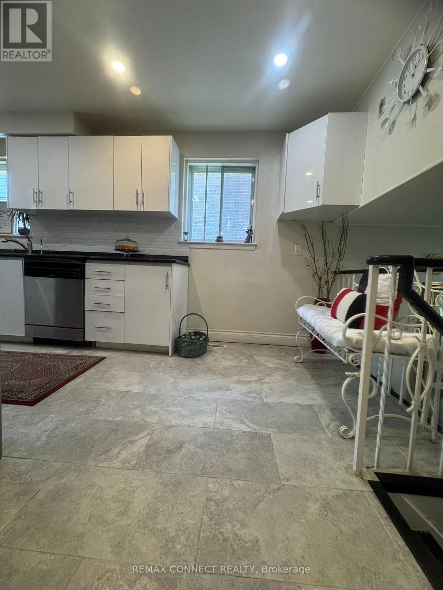 24 LALTON PLACE - 16