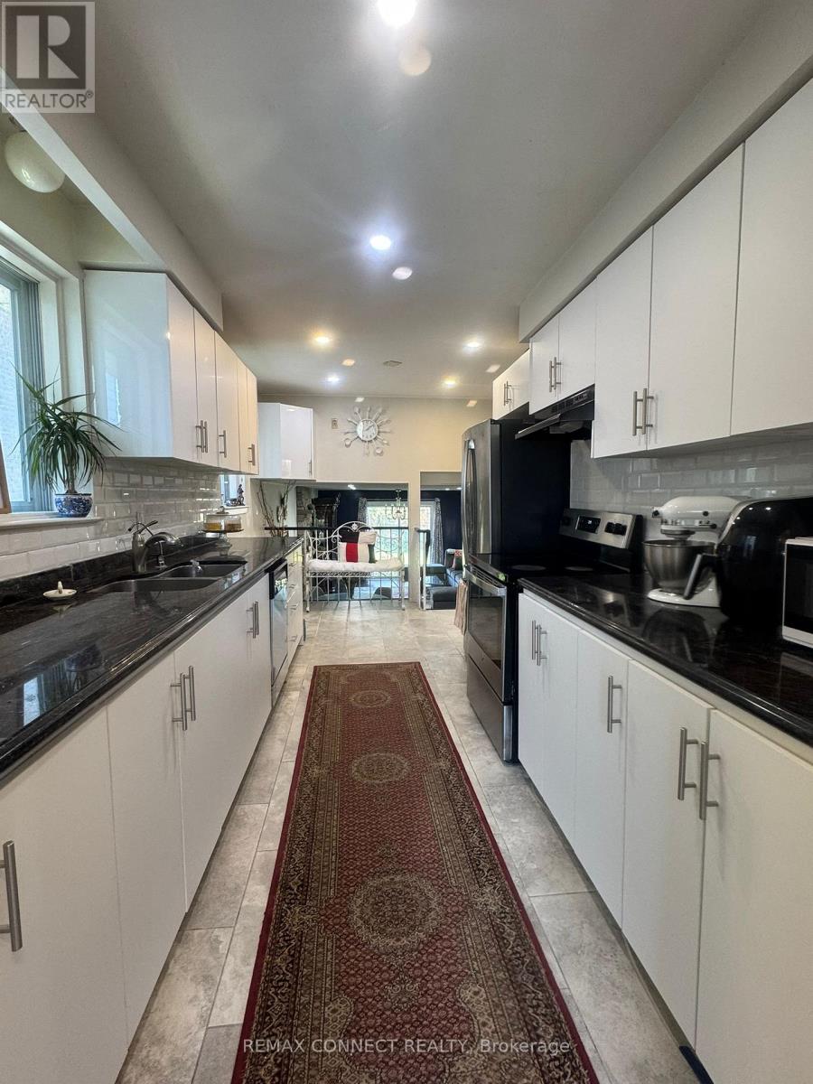 24 LALTON PLACE - 12