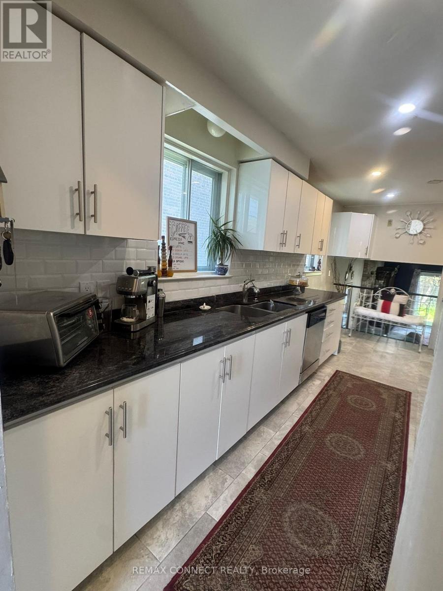 24 LALTON PLACE - 13