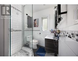69 Hertle Avenue, Toronto, ON M4L2T3 Photo 10