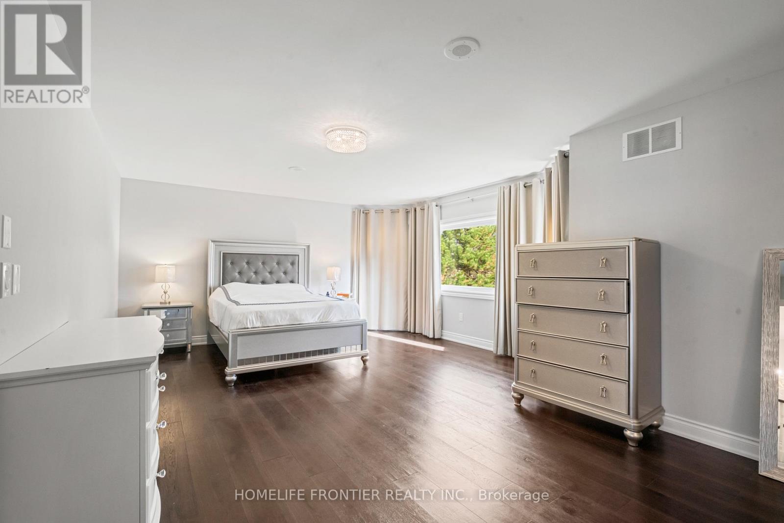 7 EDENBROOK CRESCENT - 21