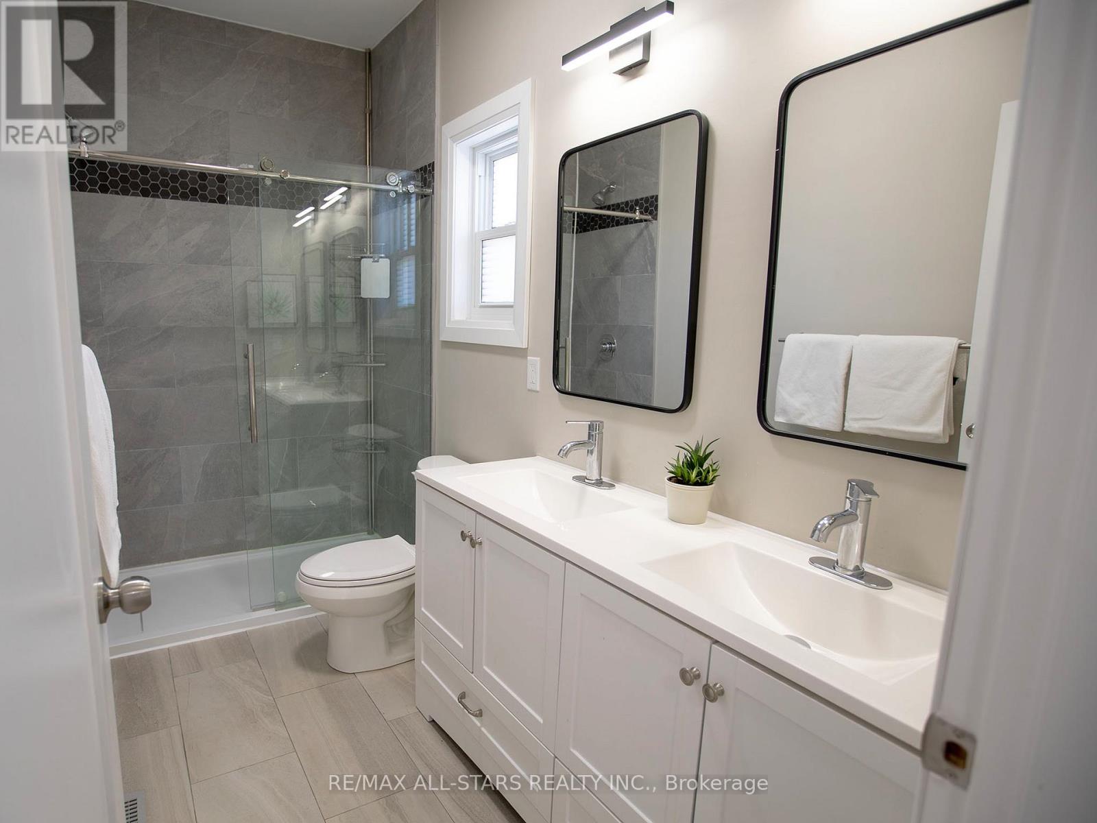 8 GEORGINA STREET - 14