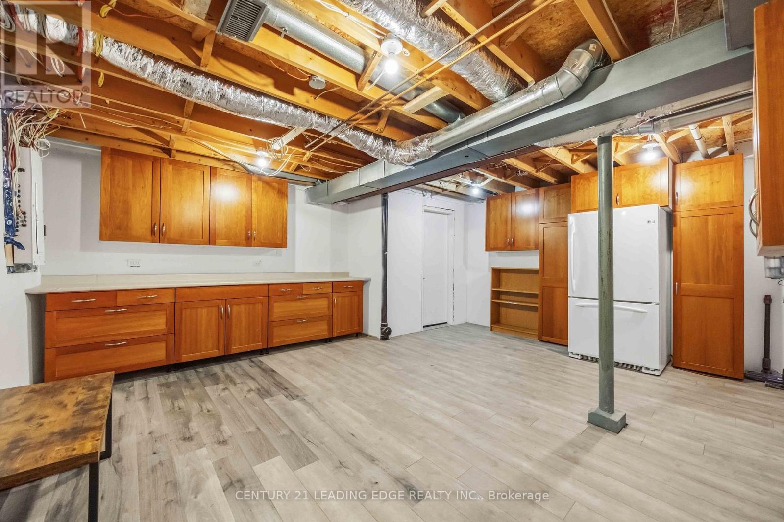 55 MCCARTY CRESCENT - 41