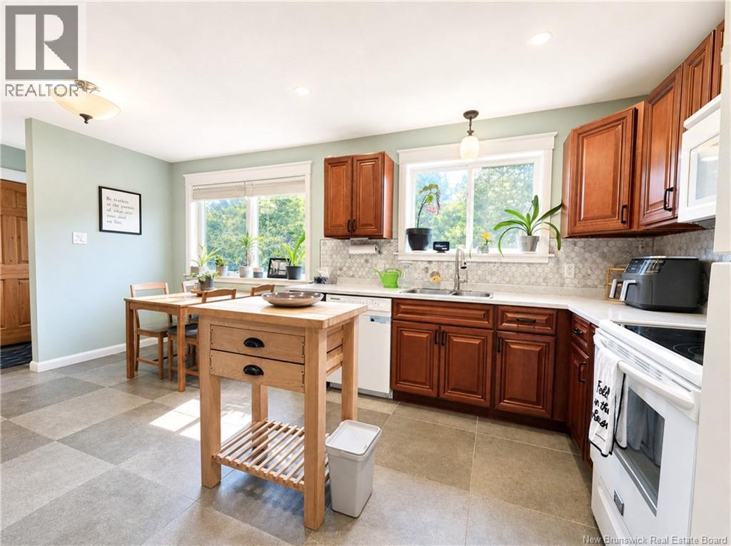 75 Hesler Drive - 7