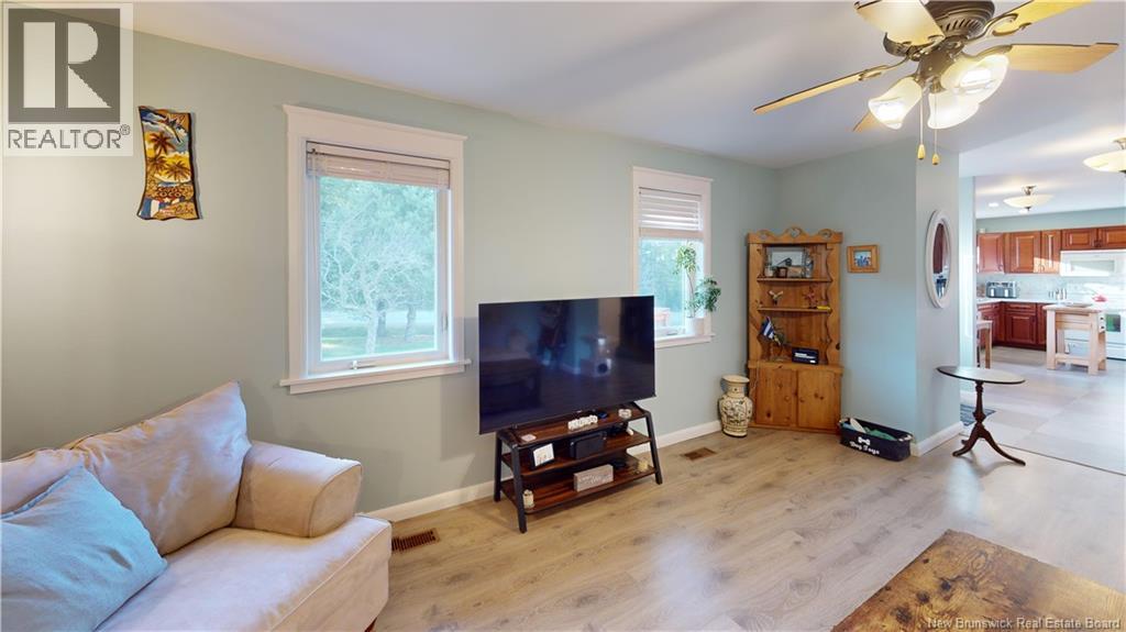 75 Hesler Drive - 11