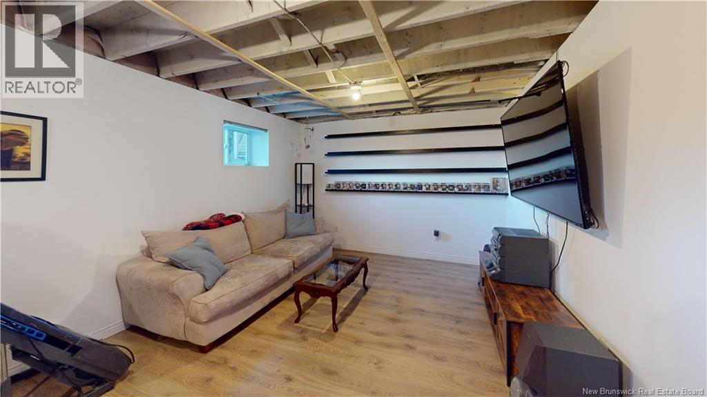 75 Hesler Drive - 32