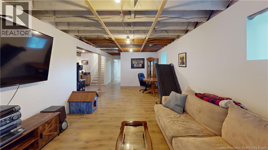 75 Hesler Drive - 33