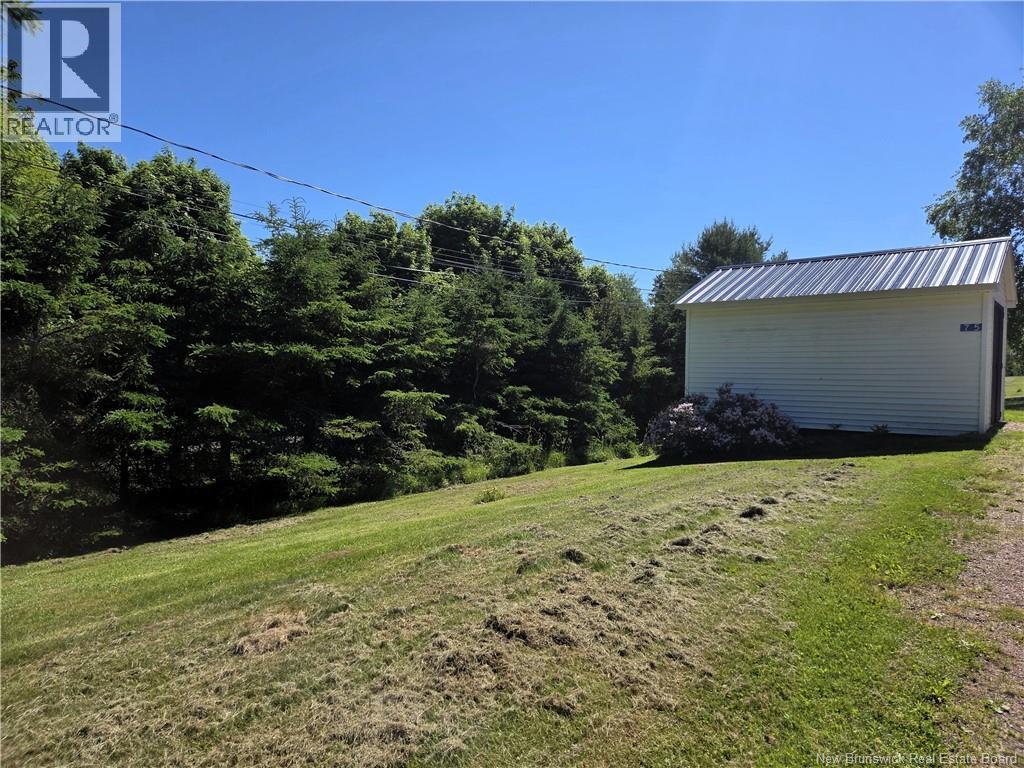 75 Hesler Drive - 36