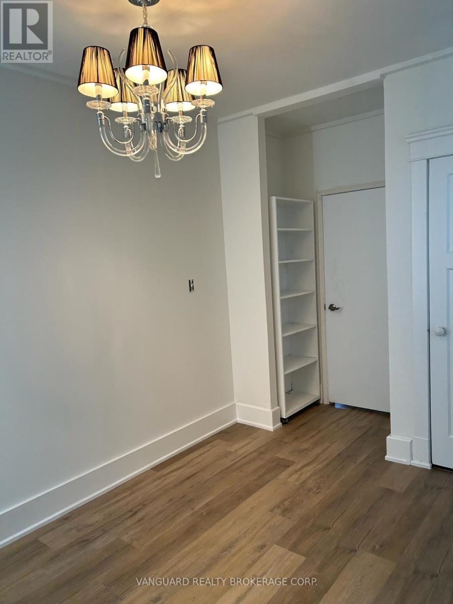71 JOHN STREET E - 24