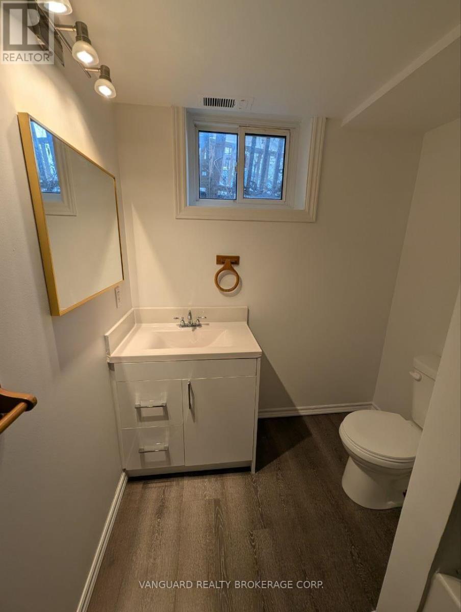 71 JOHN STREET E - 38