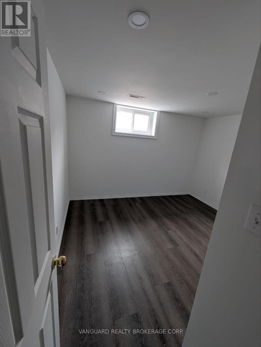 71 JOHN STREET E - 35