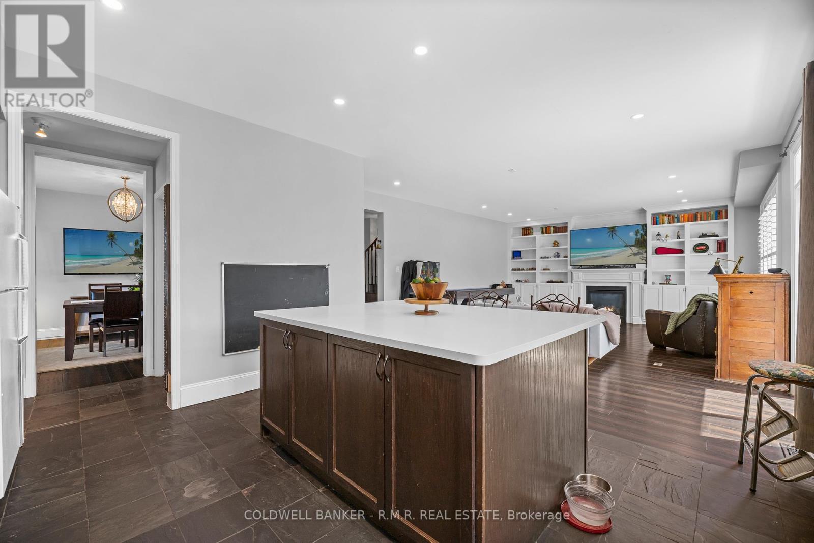 3 DON HADDEN CRESCENT - 15