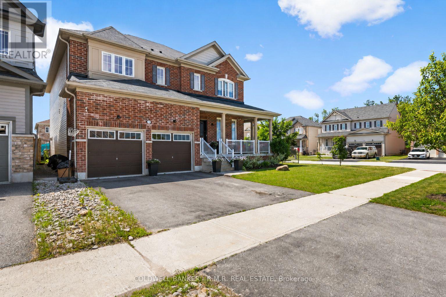 3 DON HADDEN CRESCENT - 47