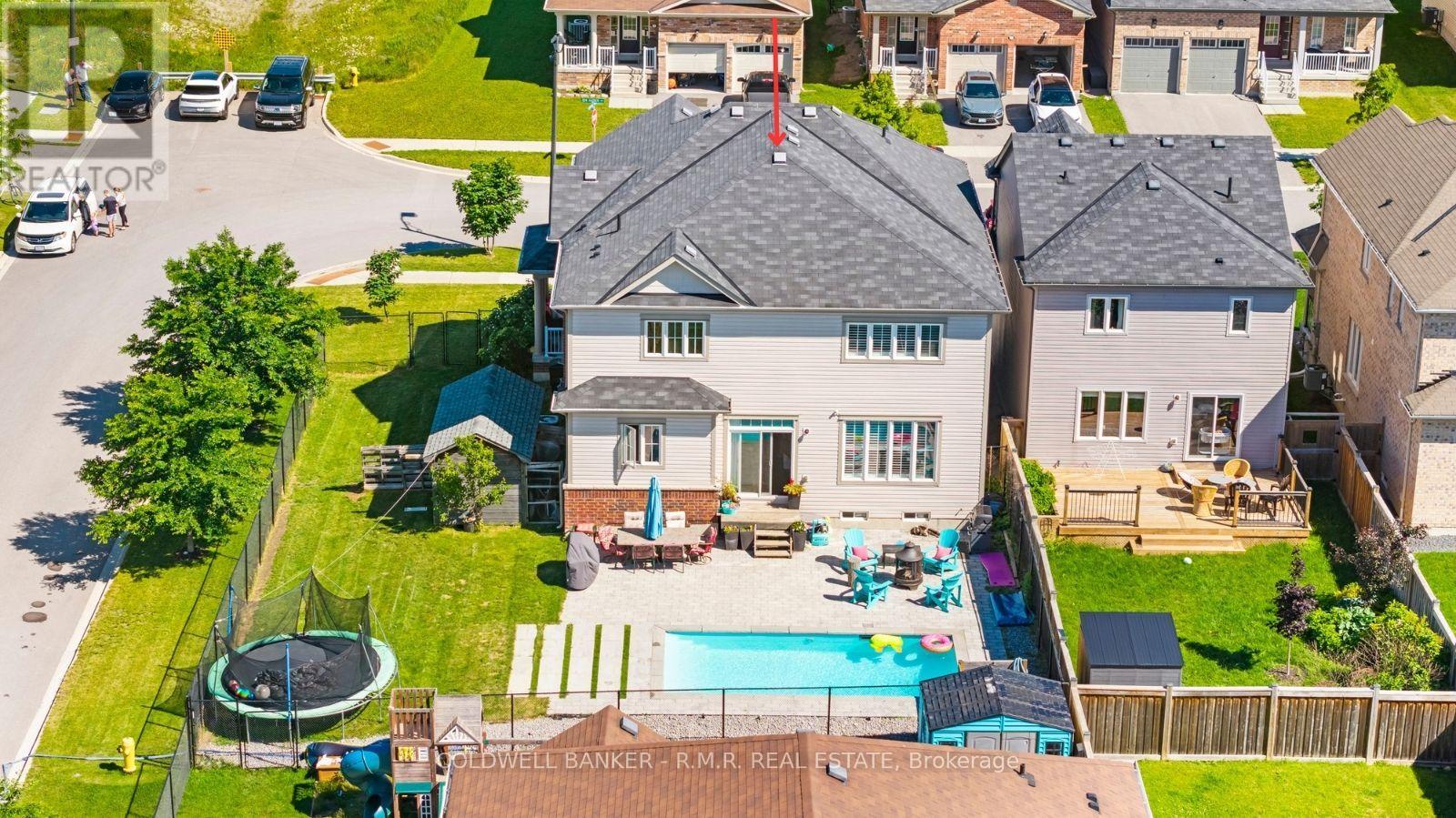 3 DON HADDEN CRESCENT - 42