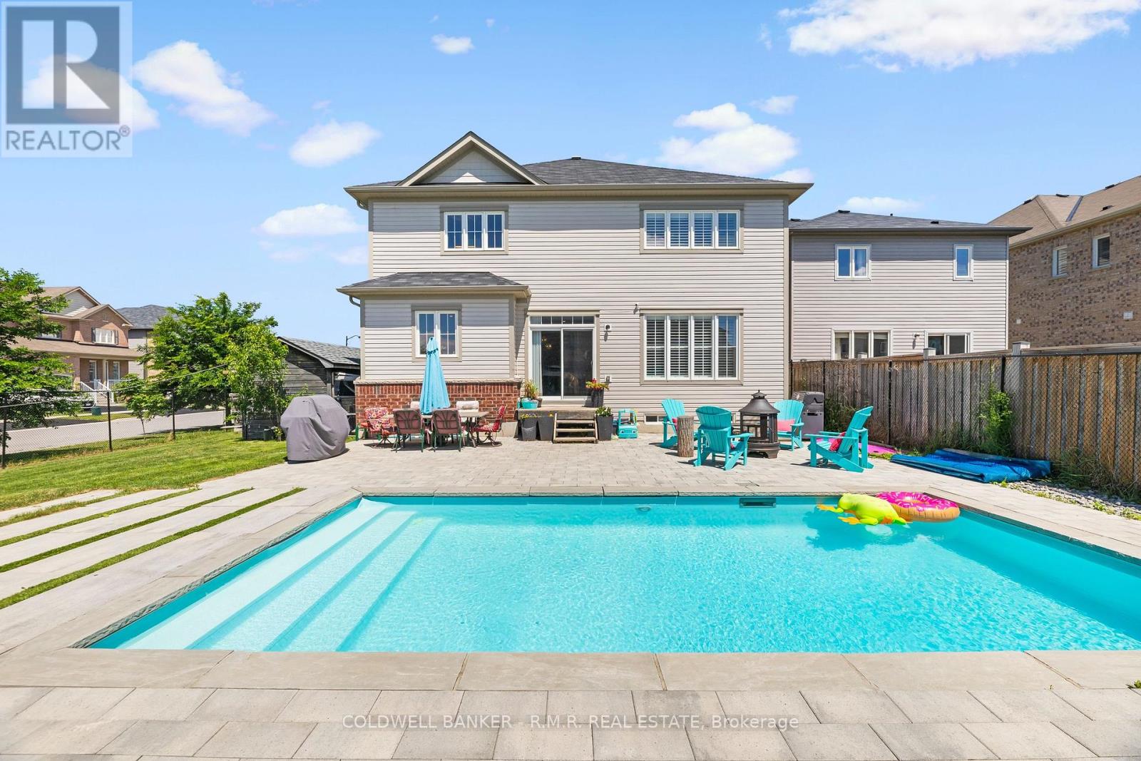 3 DON HADDEN CRESCENT - 2