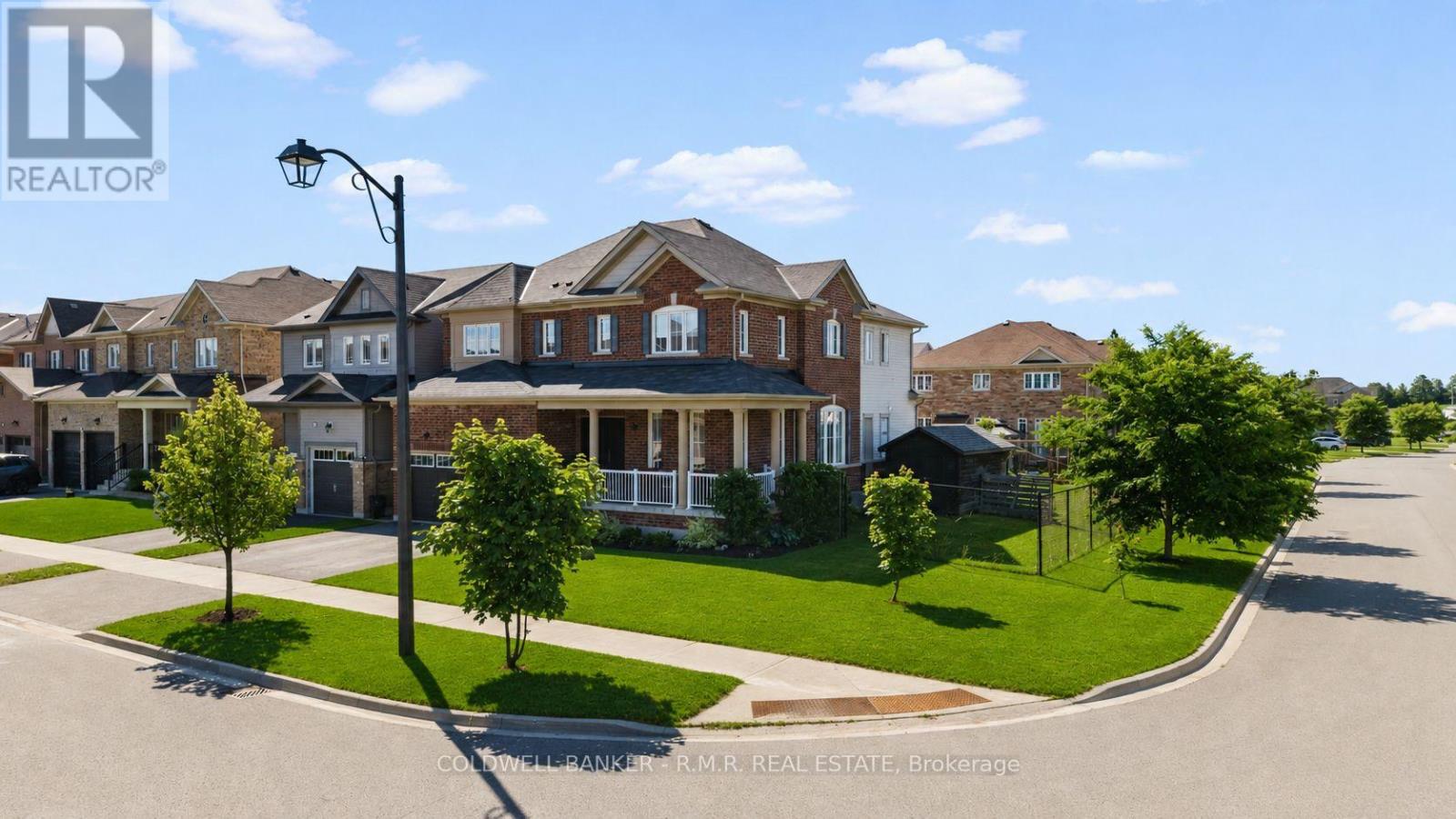 3 DON HADDEN CRESCENT - 6